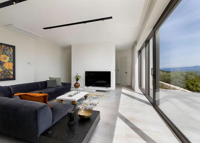 Villa Panoramica With Heated Pool And Sauna