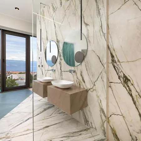 Villa Panoramica With Heated Pool And Sauna