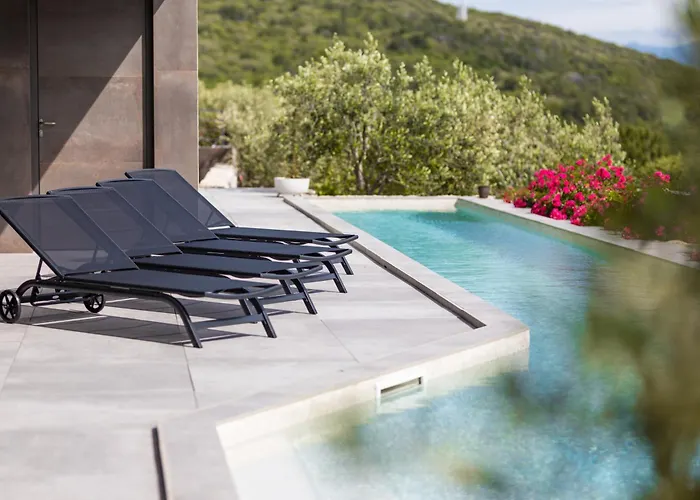 Panoramica With Heated Pool And Sauna *