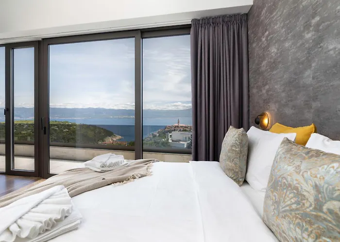 Panoramica With Heated Pool And Sauna ורבניק